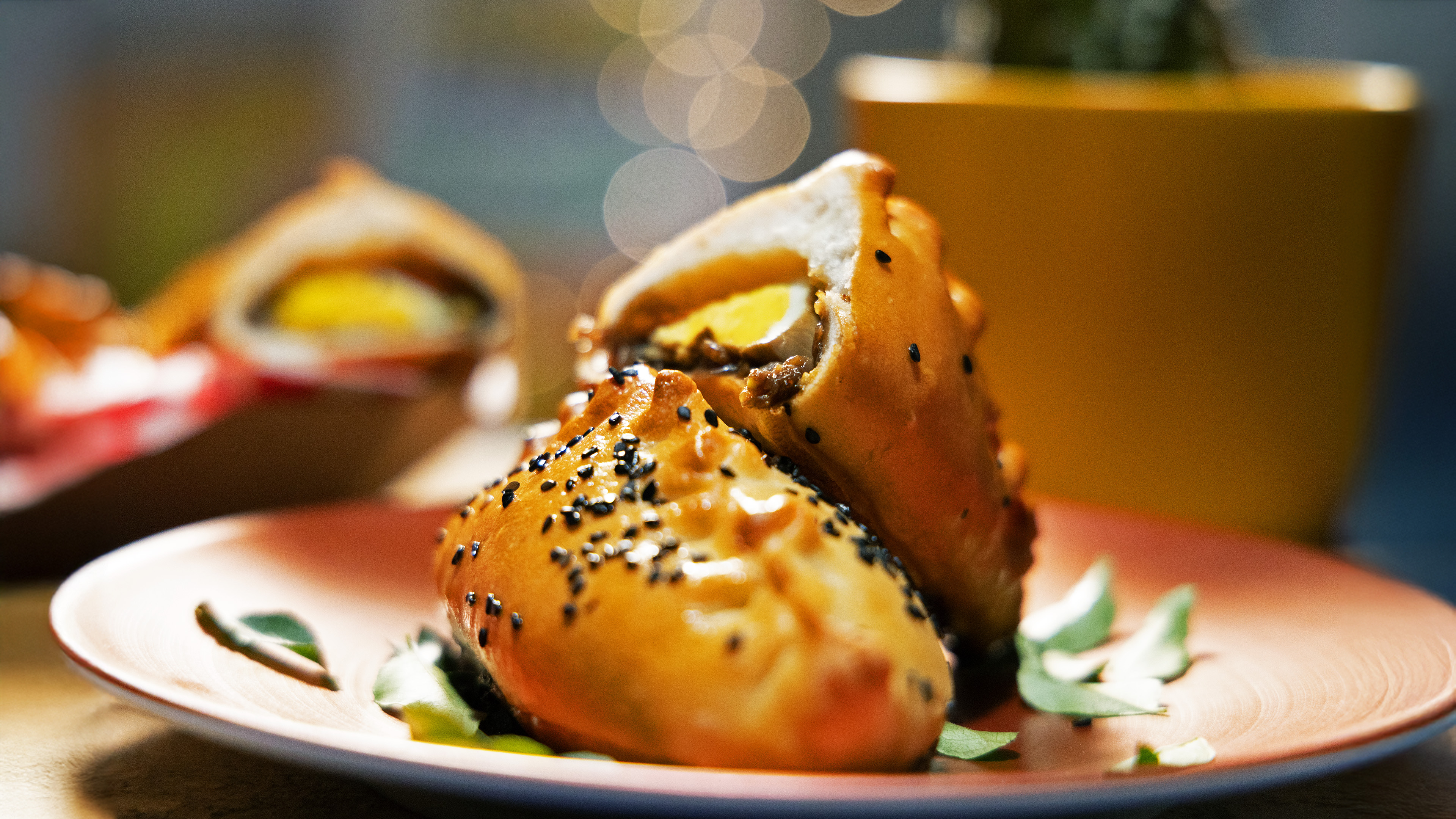 Seeni Sambol Banis Caramelized Onion Bun