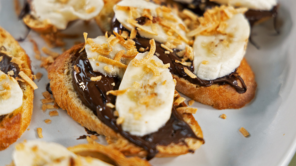 Chocolate Banana Crostini Recipe