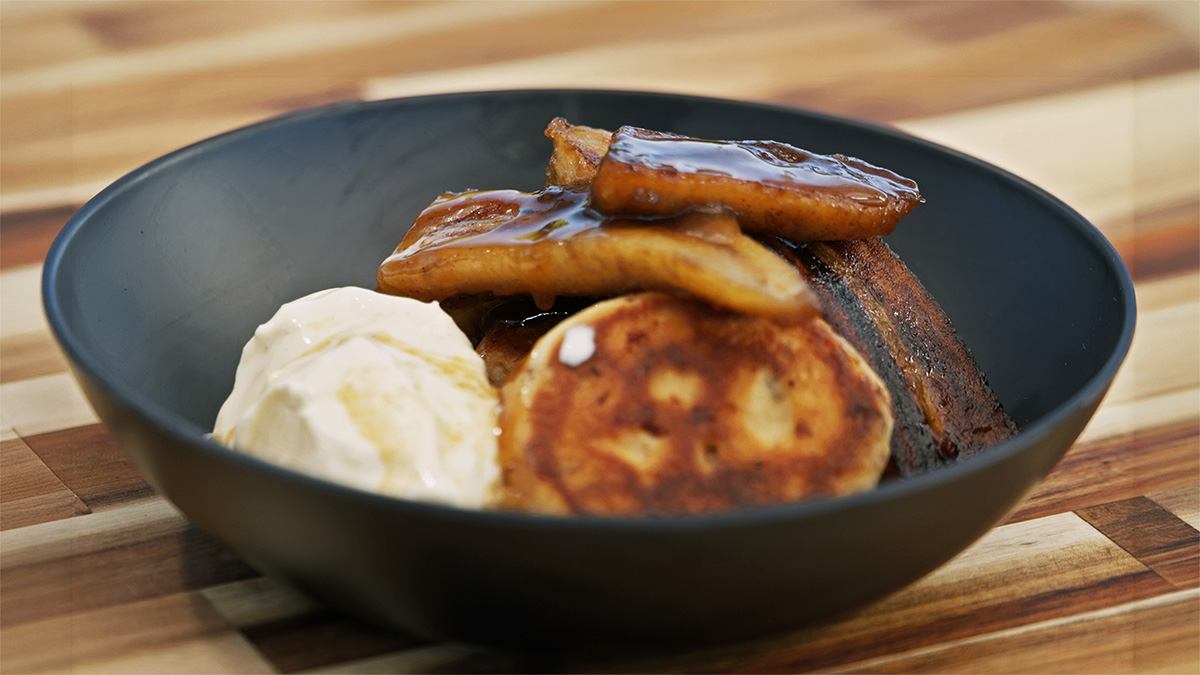 Bananas Foster Cinnamon Rolls Recipe