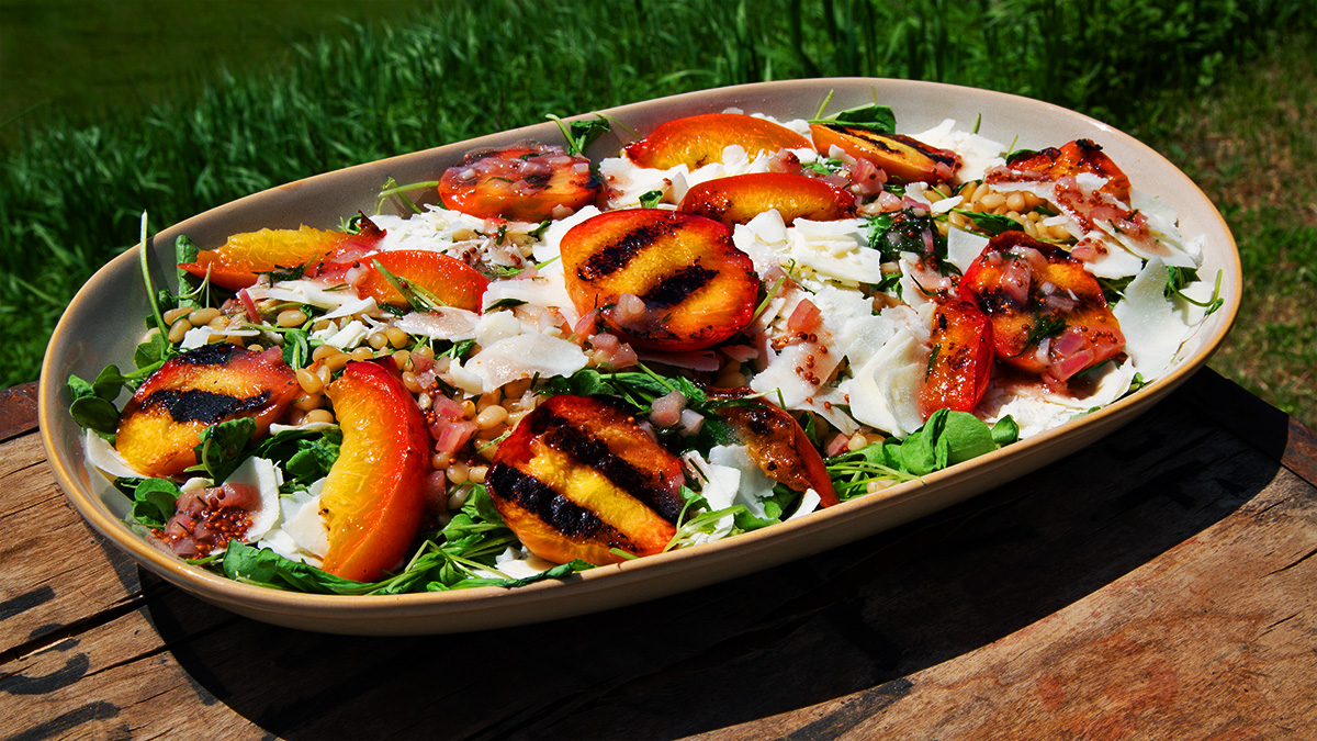 Fresh Grilled Nectarine Arugula Salad Recipe