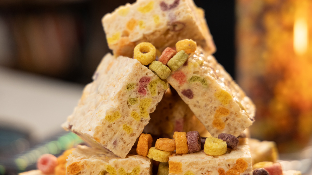 Colorful Froot Loops Bars with Benefits Recipe