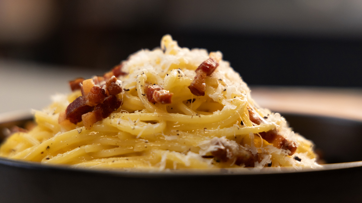 Creamy Pasta alla Carbonara Recipe