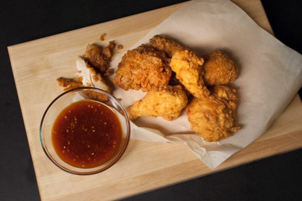 |Buttermilk fried chicken with dipping sauce